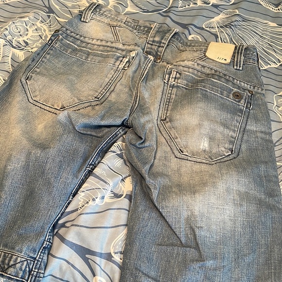 Jack and Jones shorts size large - Picture 3 of 3